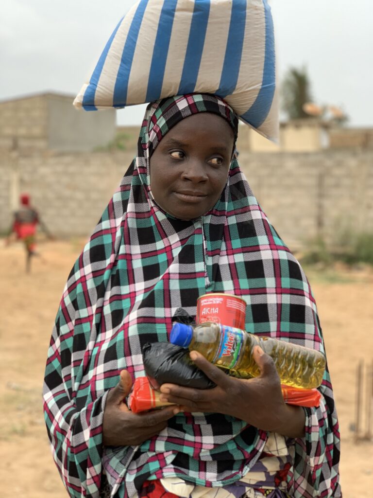 Distributions de denrées alimentaires en Afrique